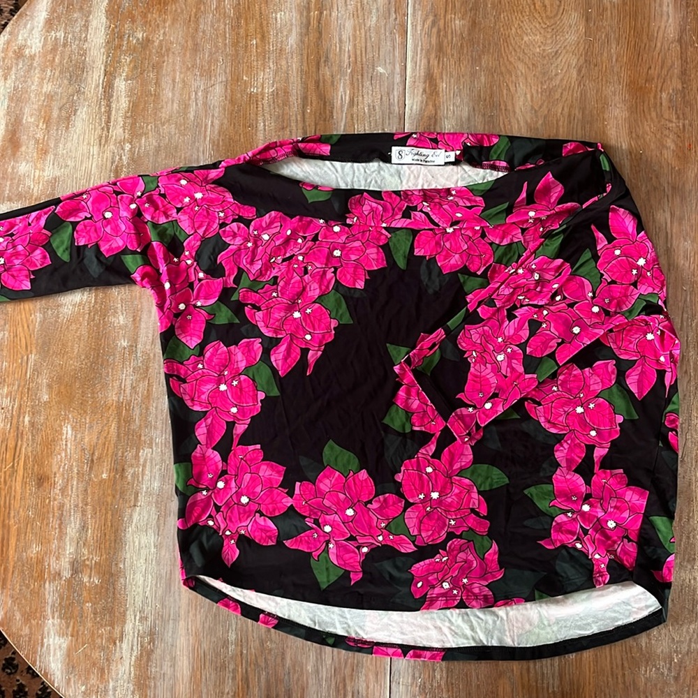 Ava sky top
